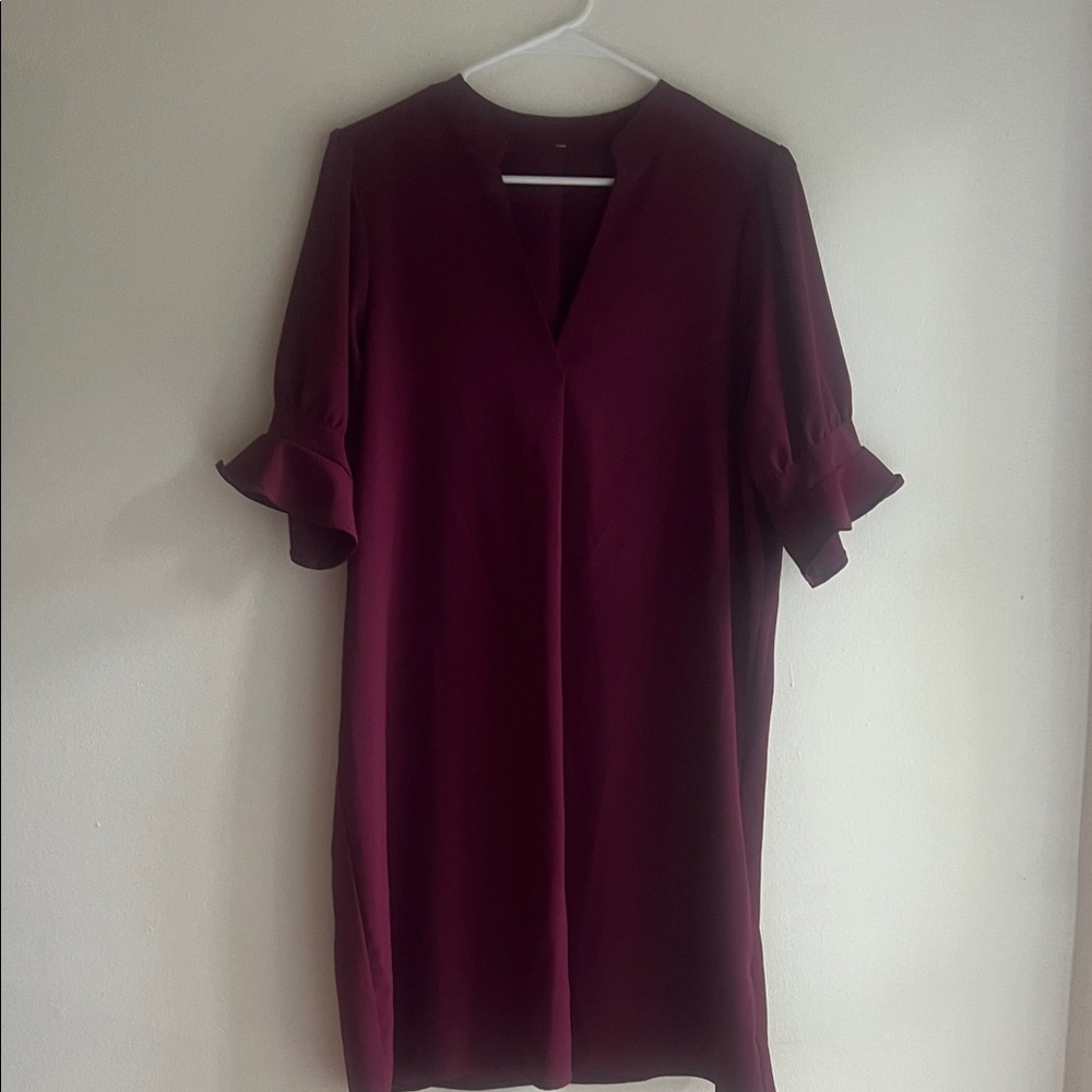 Elegant Burgundy Midi Dress